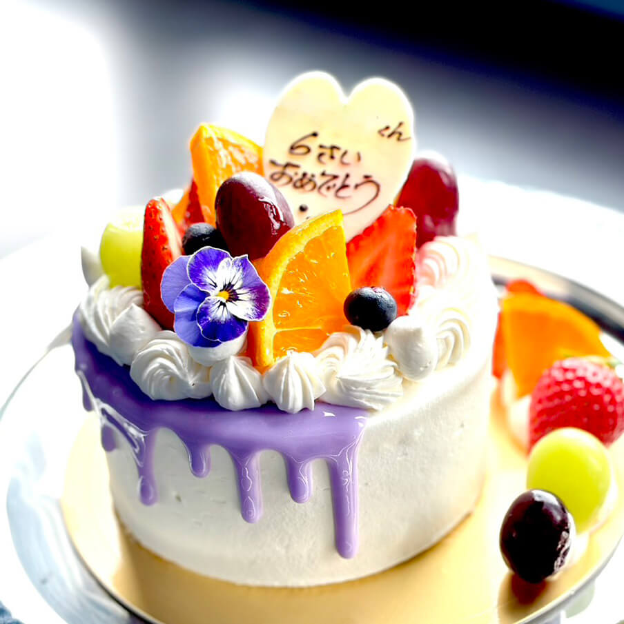 フルーツデコレーションケーキ